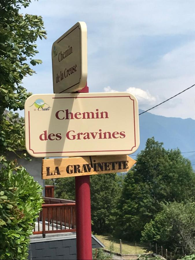 La Gravinette Bed & Breakfast Cruet Bagian luar foto