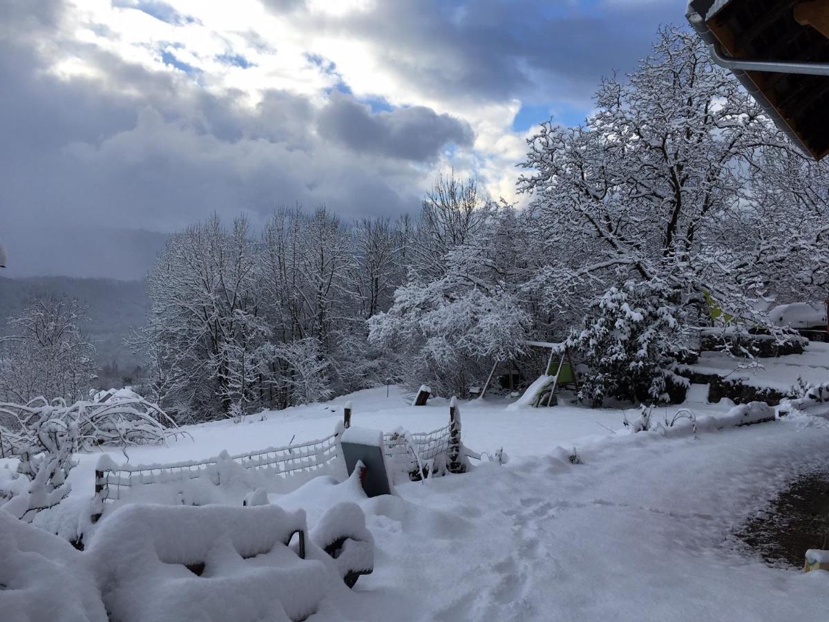 La Gravinette Bed & Breakfast Cruet Bagian luar foto